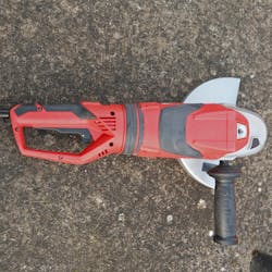 Stor vinkelsliper 230 mm: godt kjøp Stor vinkelsliper 230 mm: godt kjøp